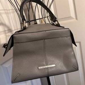 Elegant Gray Steve Madden Handbag
